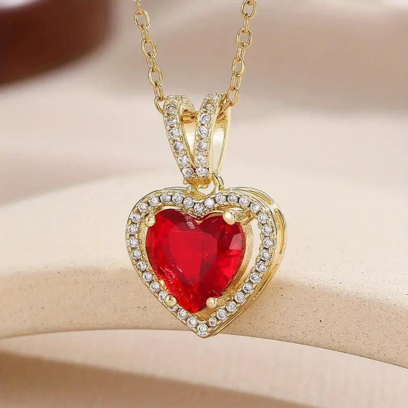 Amelisse – Heartfire Gold Necklace