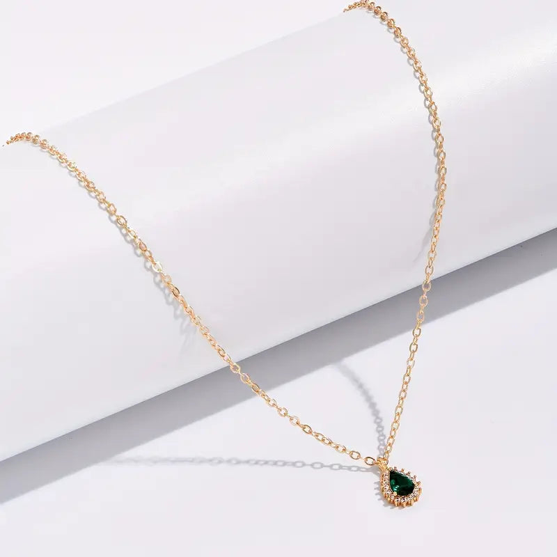 Elowen – Minimal Gold Chain Necklace