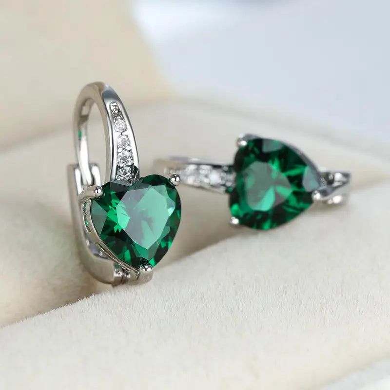 Maribel – Heart-Cut Emerald White Gold Earrings