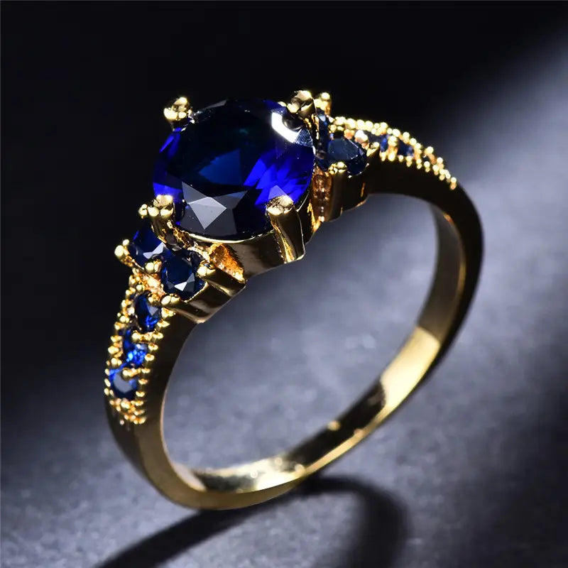 Selana – Sculpted Gold Ring