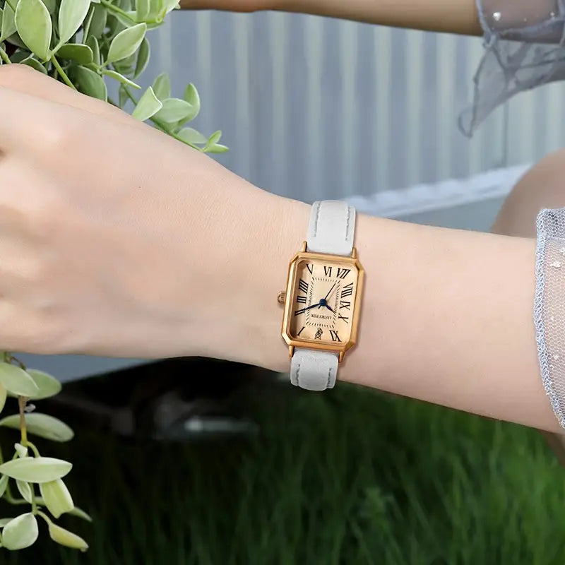 Vivelle – Crest Gold Watch