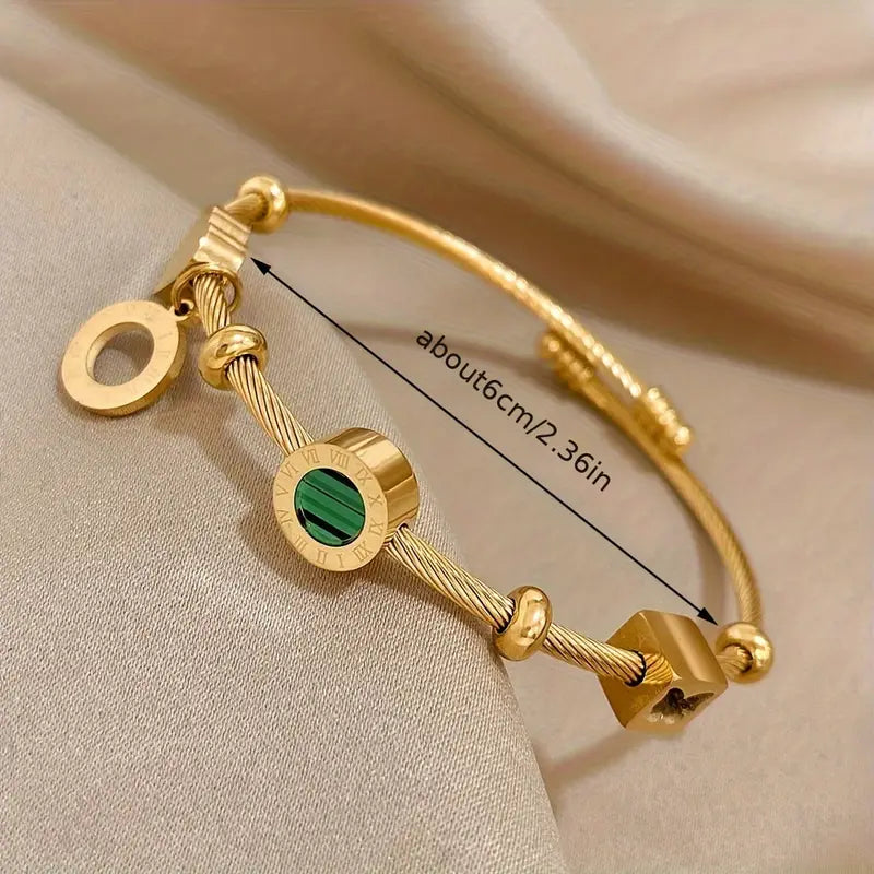 Aurelia – Emerald Charm Gold Bracelet