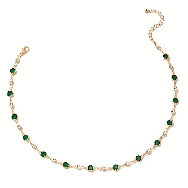 Noelle – Emerald Dainty Necklace