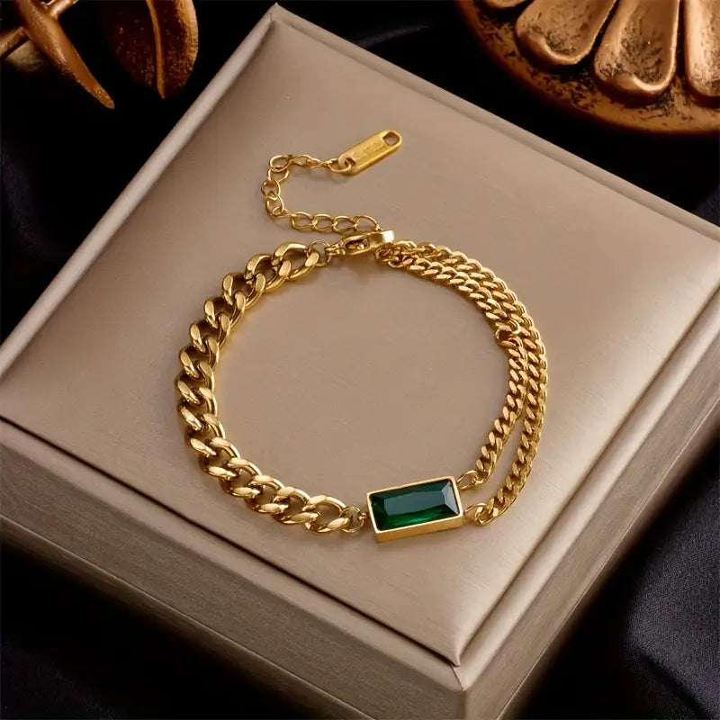 Jolene – Emerald Gold Chain Bracelet