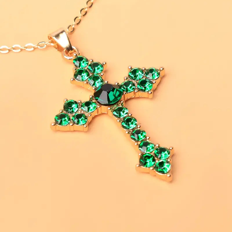 Hailey – Gold Croixheart Necklace