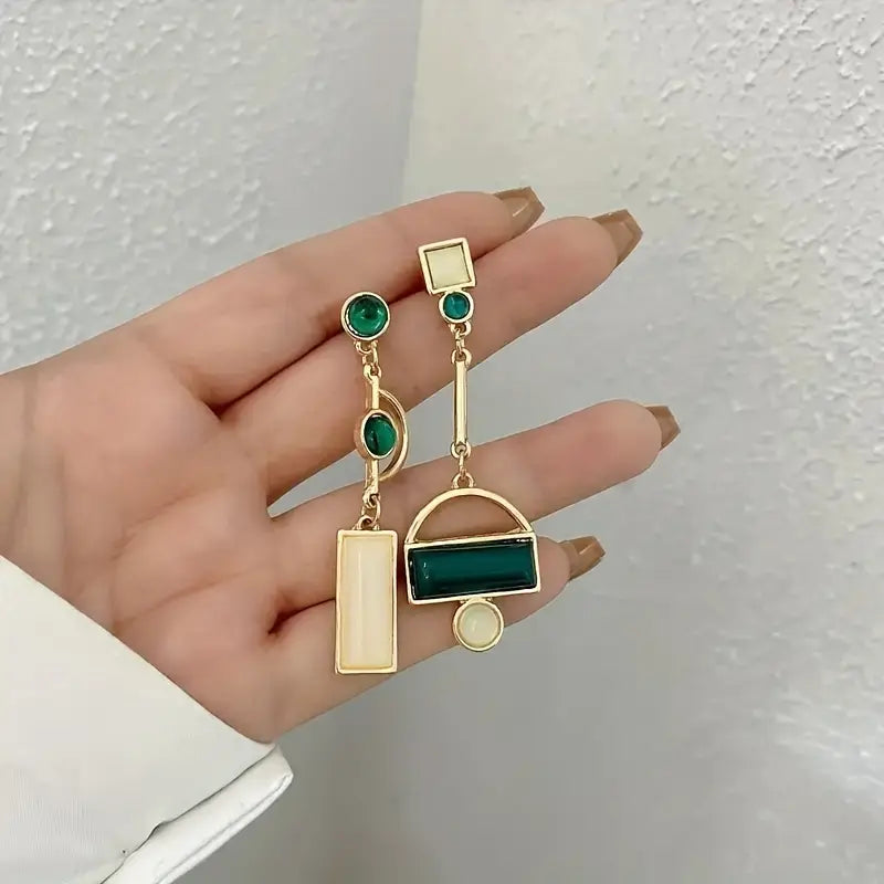 Brielle – Emerald Gold Geometric Earrings