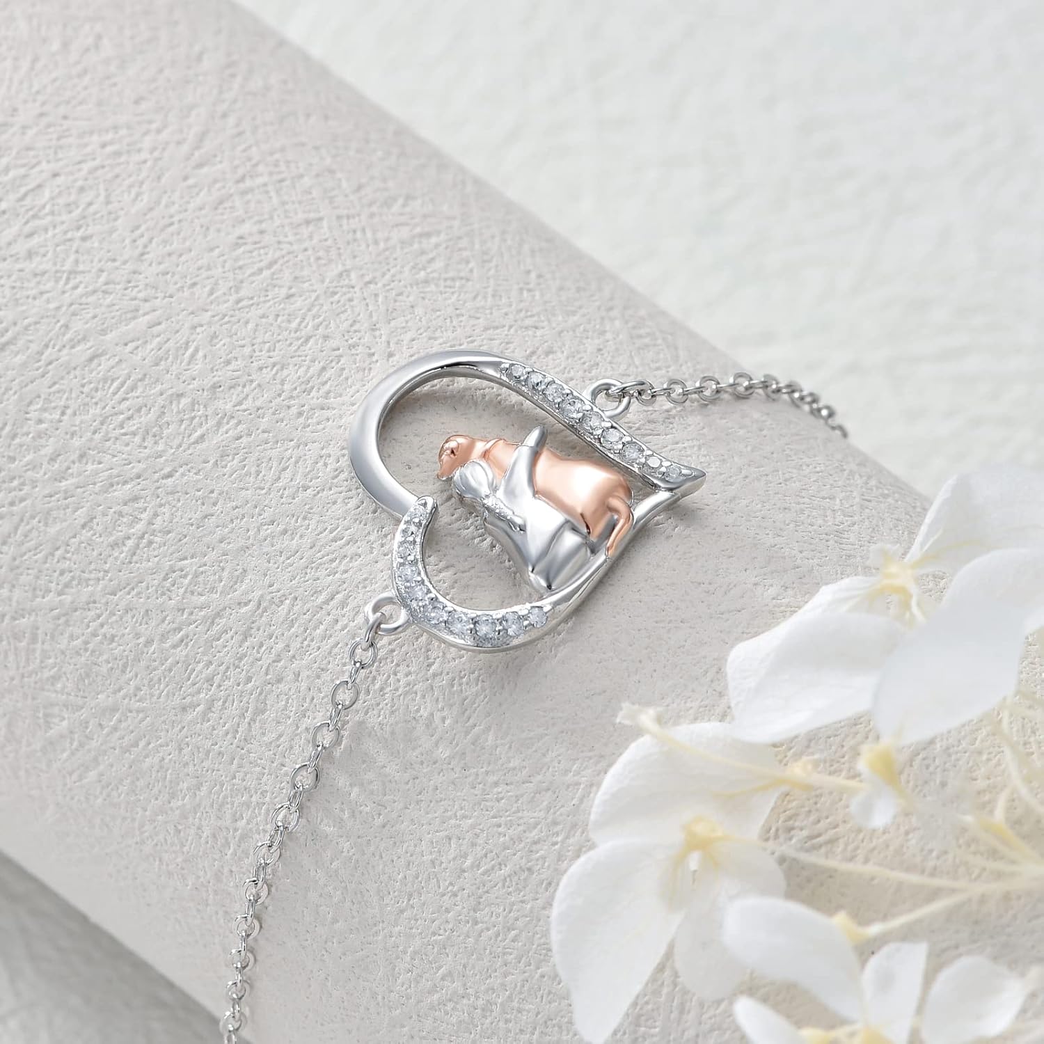 Aurelia – Heart Hug Pet Bracelet