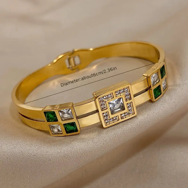 Danica – Gold Emerald Geometric Bracelet