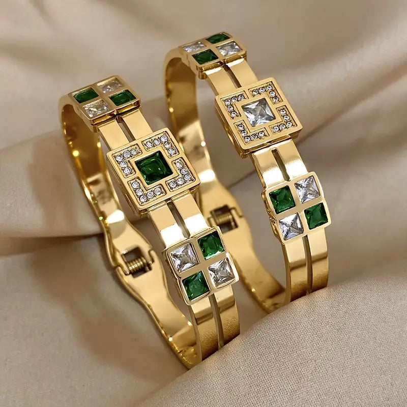 Danica – Gold Emerald Geometric Bracelet