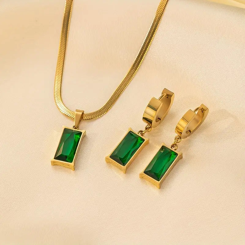 Elara – Emerald Gold Jewelry Set