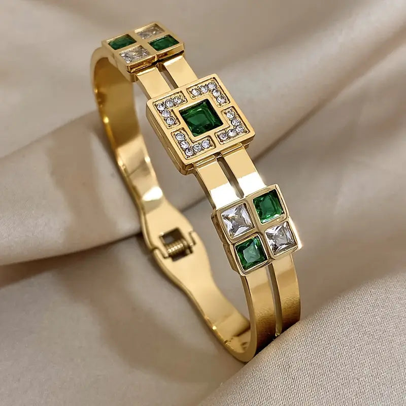 Danica – Gold Emerald Geometric Bracelet