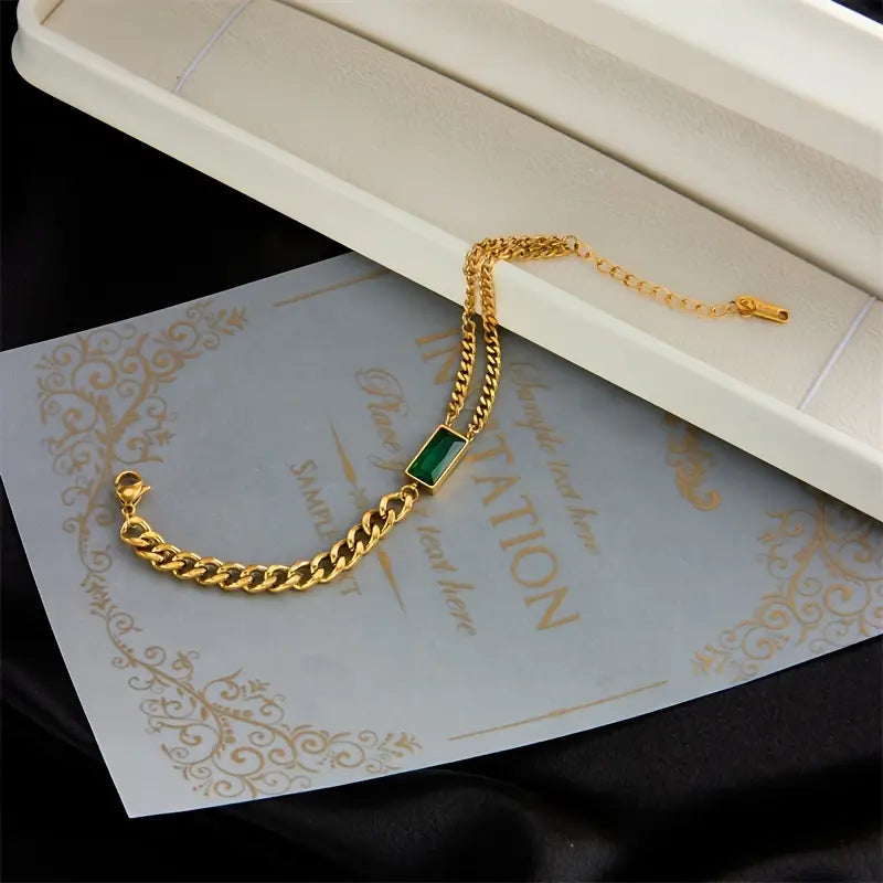 Jolene – Emerald Gold Chain Bracelet