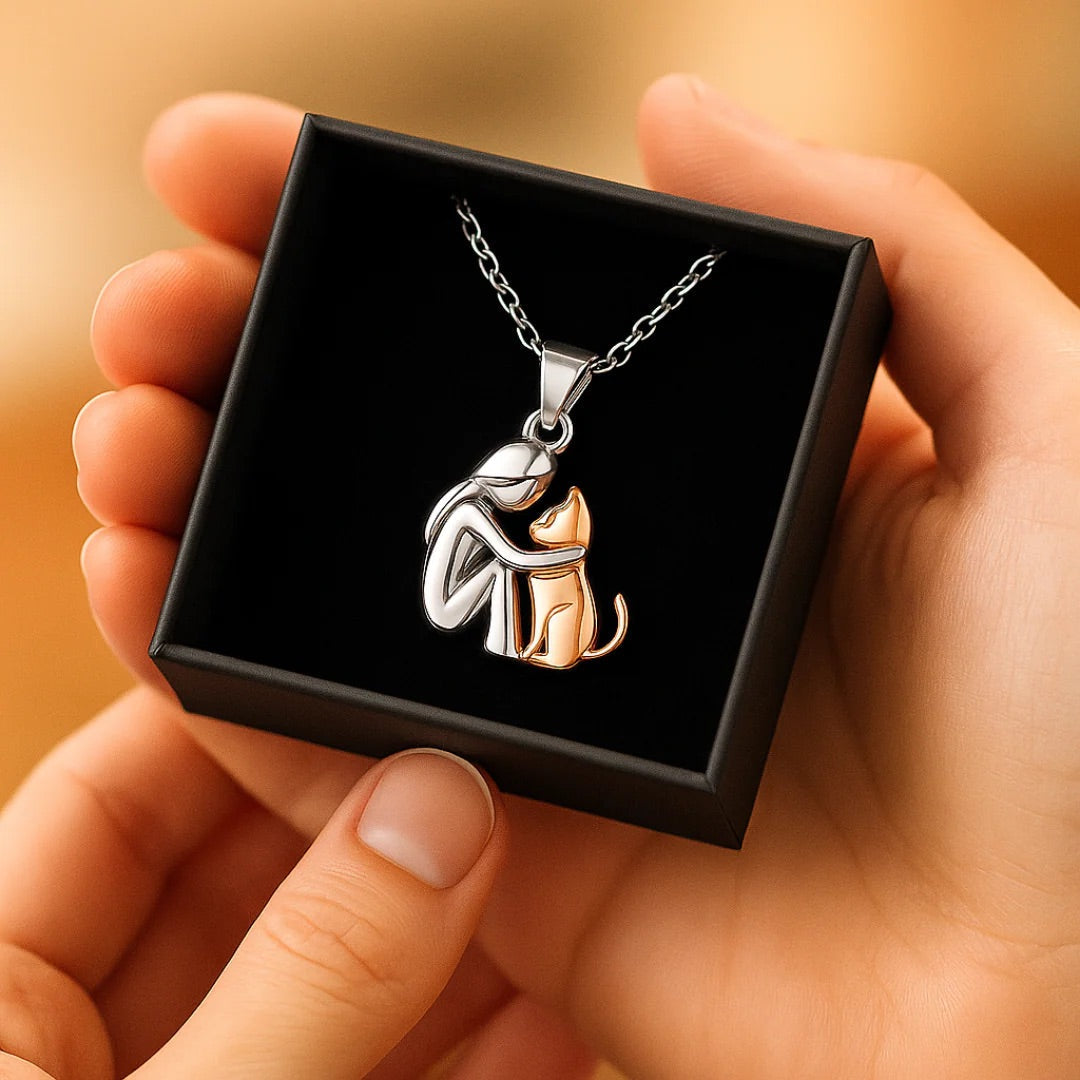 Arielle – Cat Hug Pendant Necklace