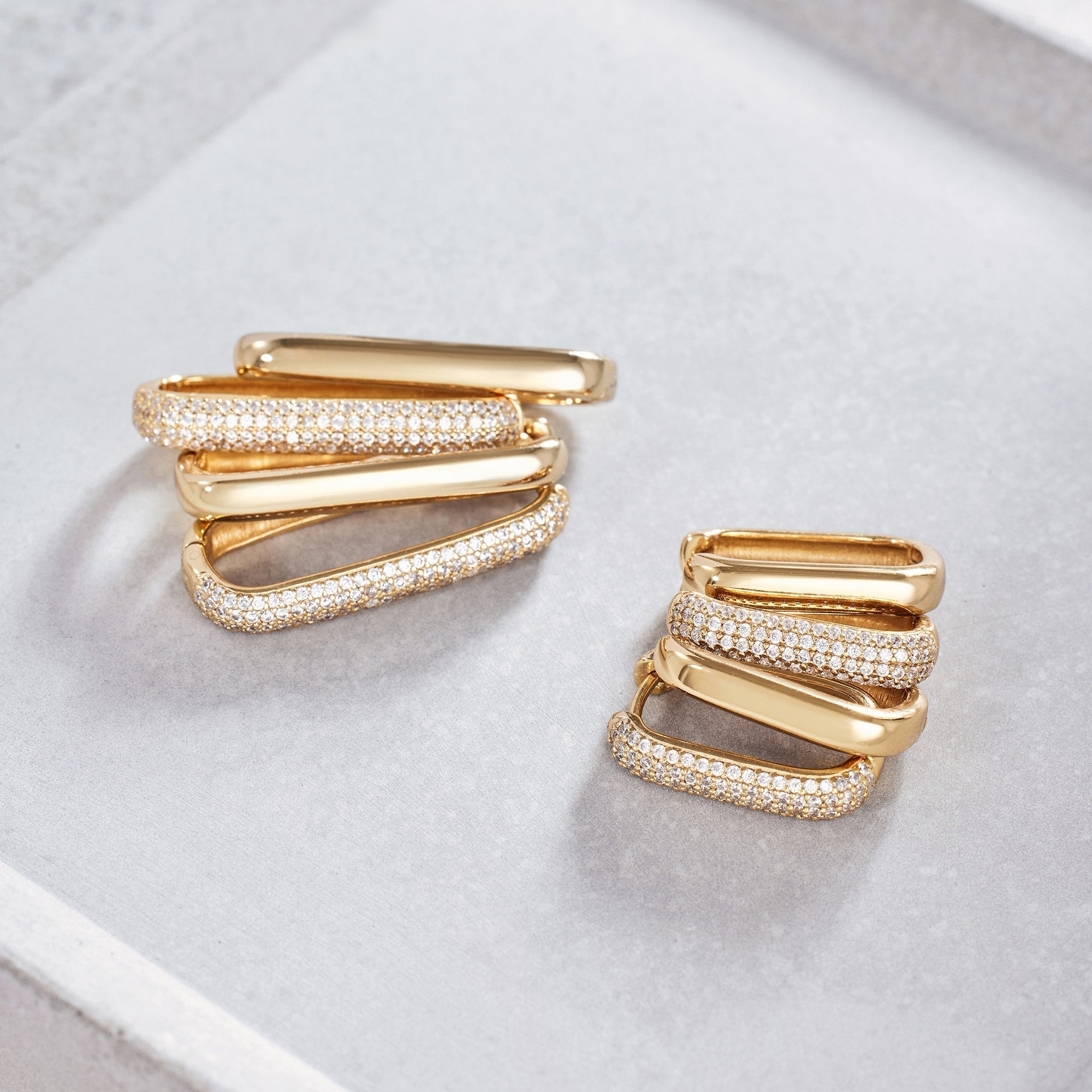Isla – Sleek Gold Hoops