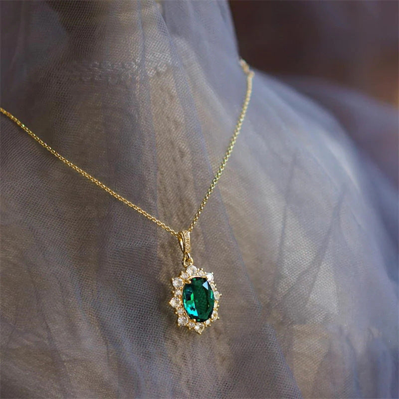 Iris – Maren Gold Necklace