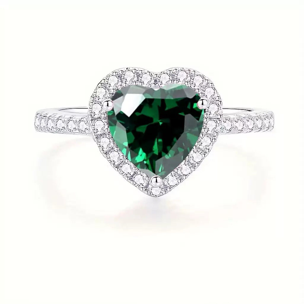 Nerina – Heart-Cut Emerald Ring