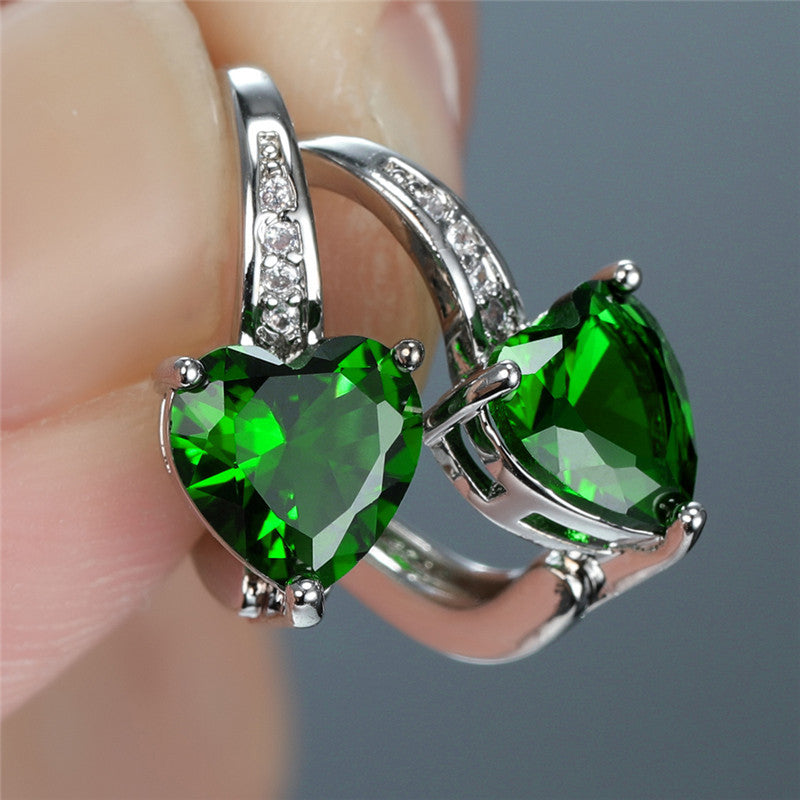 Maribel – Heart-Cut Emerald White Gold Earrings