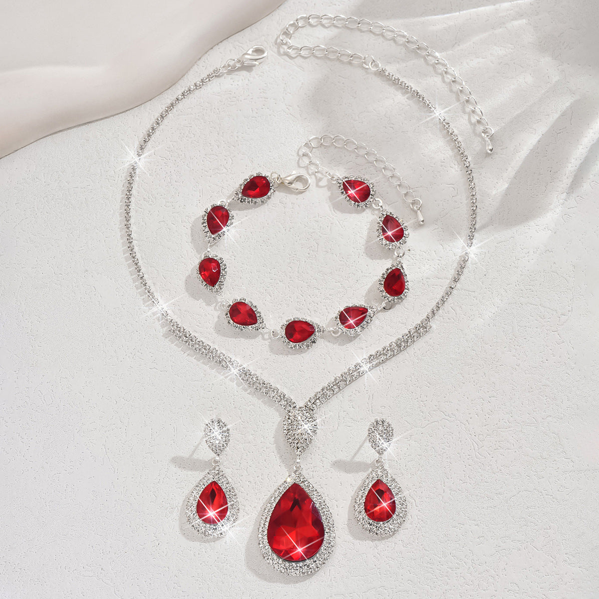 Valeria – Bloodwynne White Gold Jewelry Set