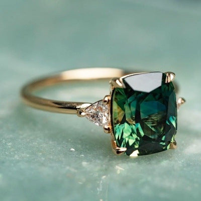 Aurelia – Vintage Green Gemstone Ring