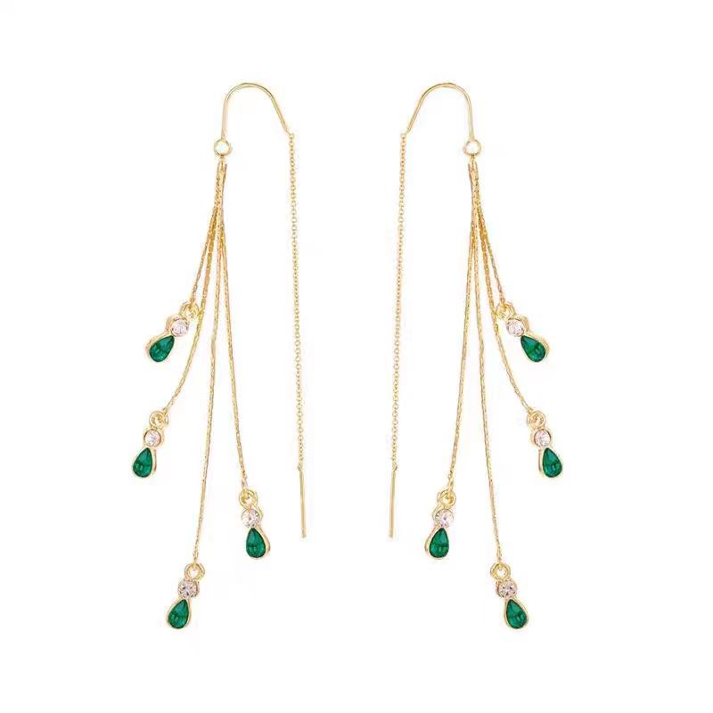 Delaney – Tassel Gold Earrings