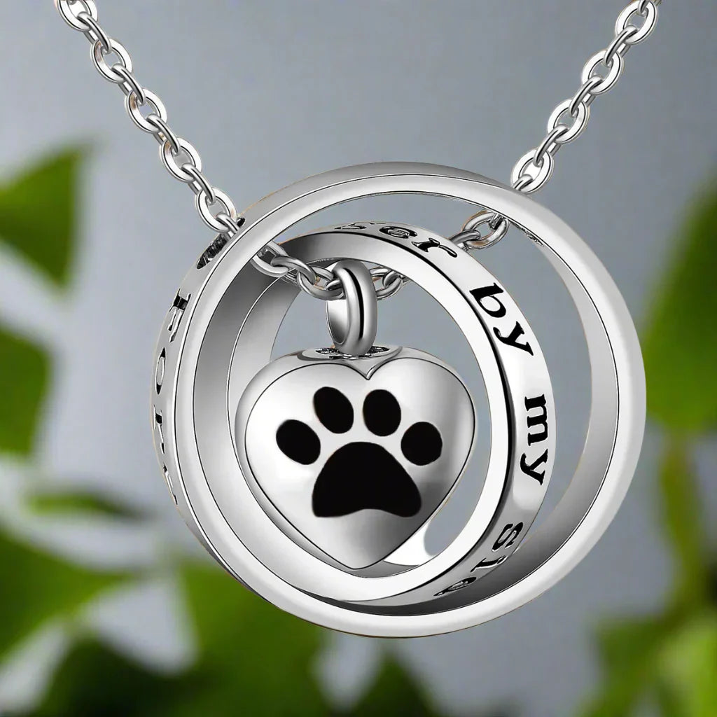 Lina – Paw Print Keepsake Necklace