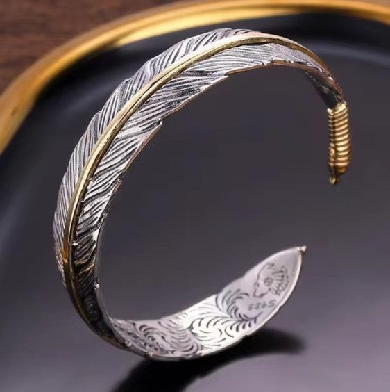 Ravenna – Feather Etched Silver Bracelet