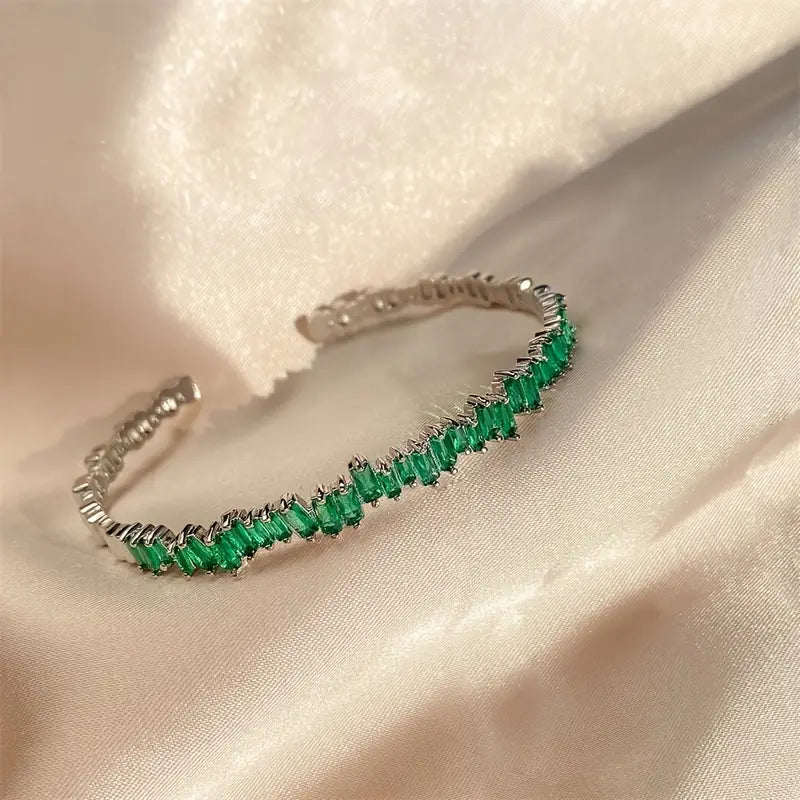 Aveline – Emerald Stacked Cuff Ring