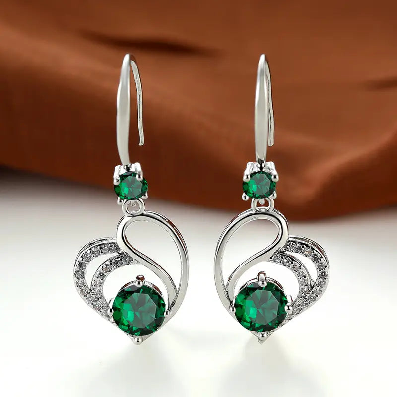 Maribel – Emerald White Gold Drop Earrings