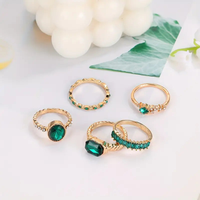 Juliette – Emerald Ring Set