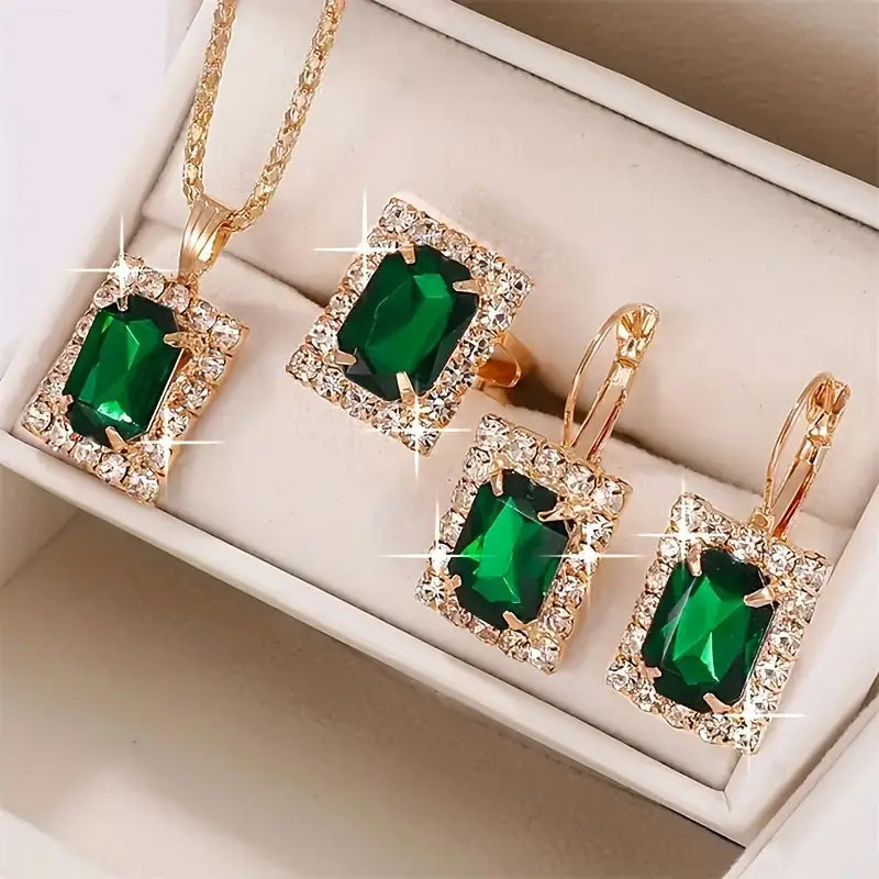 Clarissa – White Gold Emerald Jewelry Set