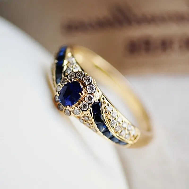 Maribel – Sapphire Gold Ring