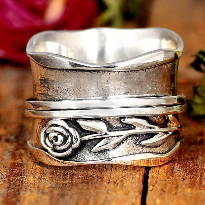 Arden – Vintage Rose Engraved Silver Ring