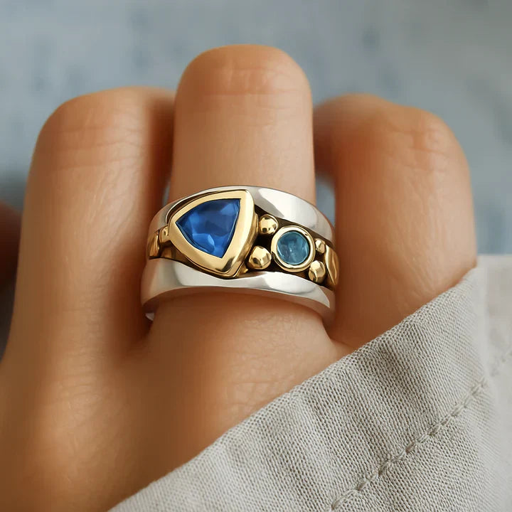 Laura – Blue Gem Statement Ring